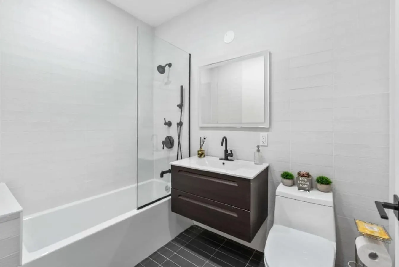 ホテル Top Notch 2Br 2Ba Suite Minutes To Central Park ニューヨーク